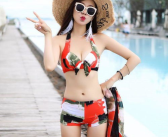 小姐姐的比基尼穿搭,展现魅力身材的时尚秘籍